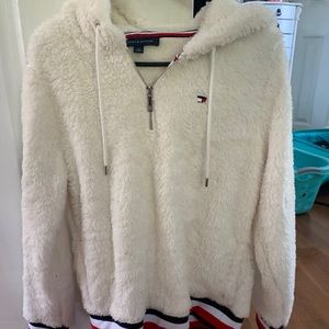 TOMMY HILFIGER fuzzy jacket never worn